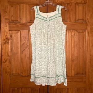 EUC Simply Basic Sleepwear Nightgown Size XL